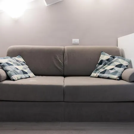 Intrho Flat P.ta Romana * Milánó