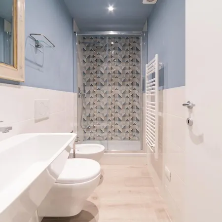 Apartament Intrho Flat P.ta Romana Mediolan