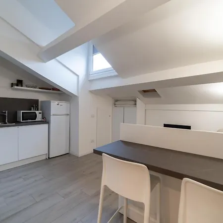 Intrho Flat P.ta Romana Mediolan