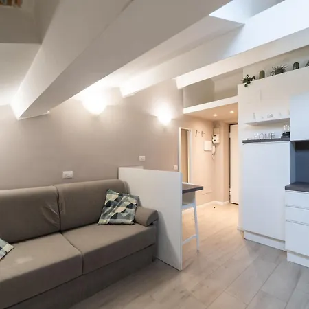 Apartament Intrho Flat P.ta Romana Mediolan