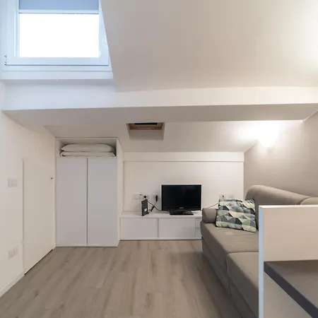 Intrho Flat P.ta Romana Apartament